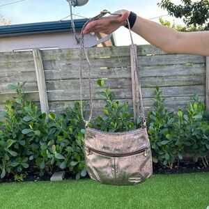 Kenneth Cole Reaction Metallic Silver Crossbody Bag